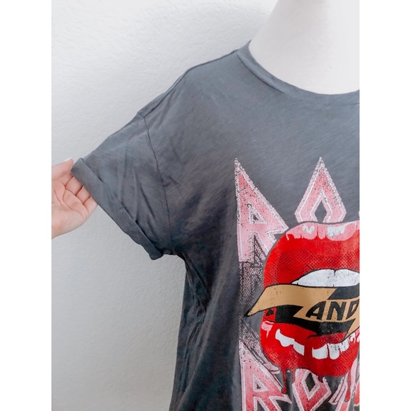 Rock and Roll Graphic T-shirt - Picture 3 of 3